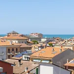 Italian Experience- Conero Bluloft *