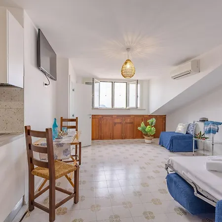 Italian Experience- Conero Bluloft *