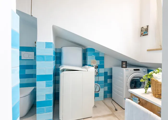 Daire Italian Experience- Conero Bluloft *